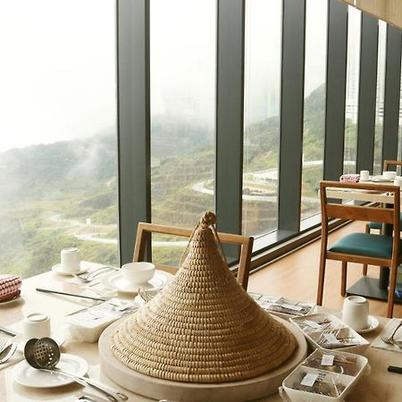 Gloria Residences Ion Delemen Genting Highlands Exterior foto A Tajik pilaf in a restaurant in China