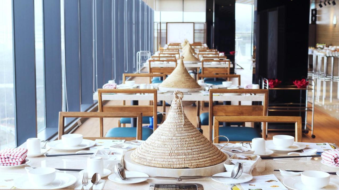Gloria Residences Ion Delemen Genting Highlands Exterior foto A Tajik restaurant in Dushanbe