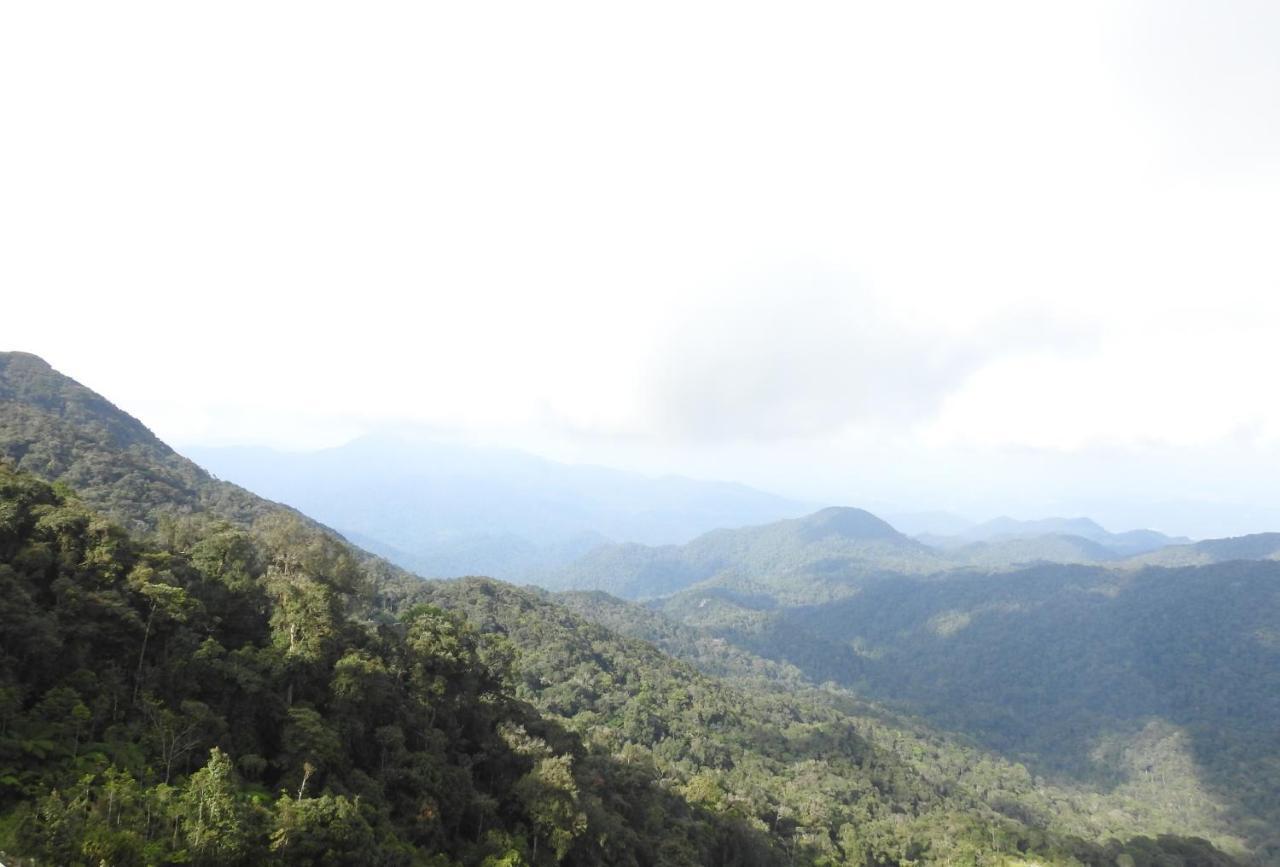 Gloria Residences Ion Delemen Genting Highlands Exterior foto View from the summit of Mount Apo