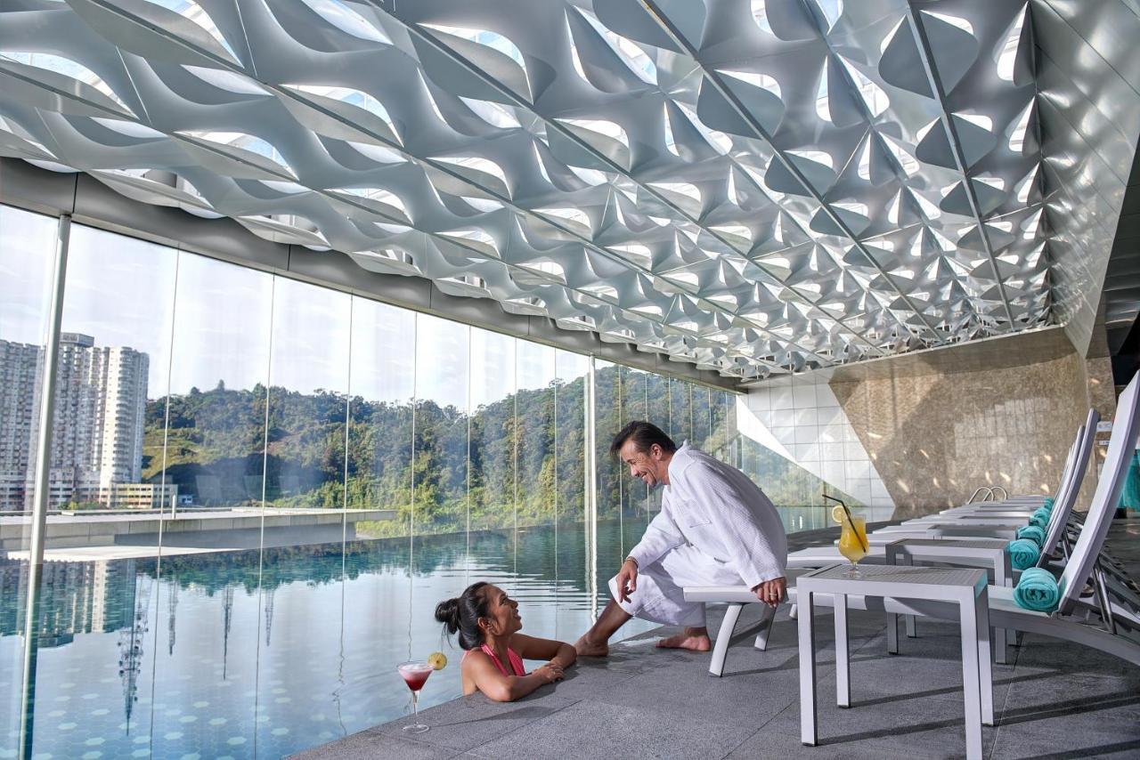 Gloria Residences Ion Delemen Genting Highlands Exterior foto The Sky Pool