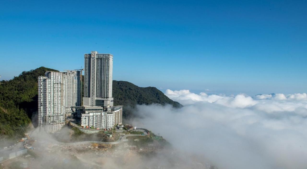 Gloria Residences Ion Delemen Genting Highlands Exterior foto View of the complex