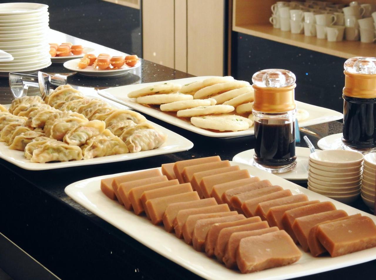 Gloria Residences Ion Delemen Genting Highlands Exterior foto A selection of Chinese desserts